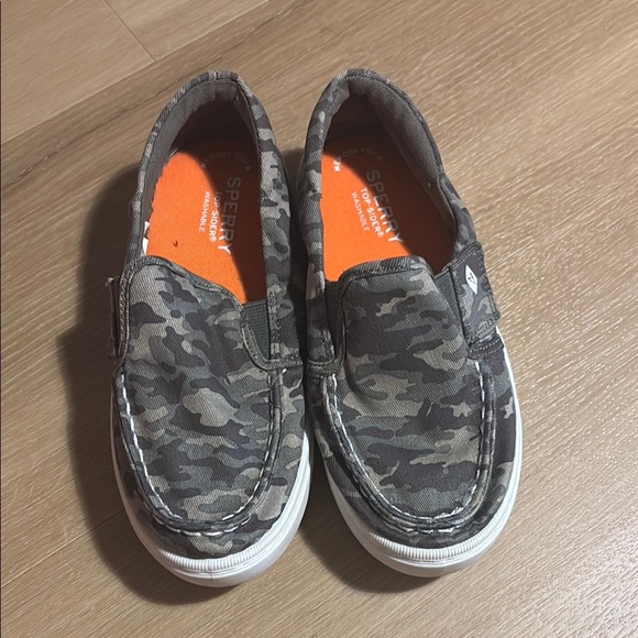 Camo toddler Sperrys - Picture 1 of 2